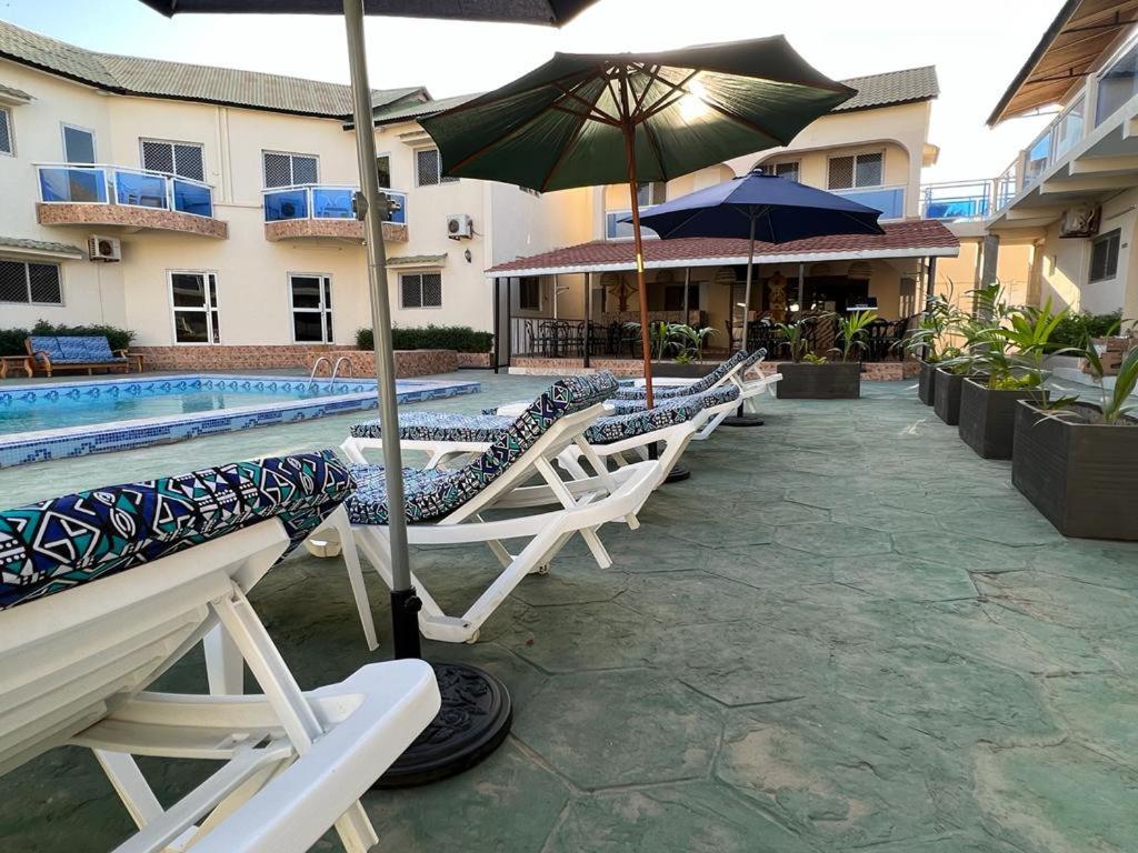 Tranquil Resort Hotel Brusubi Bagian luar foto