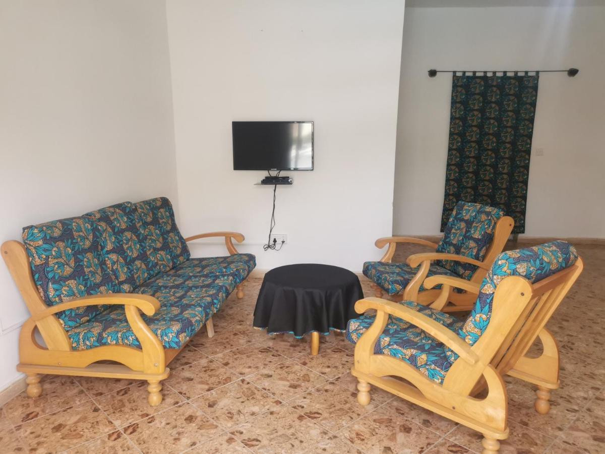 Tranquil Resort Hotel Brusubi Bagian luar foto