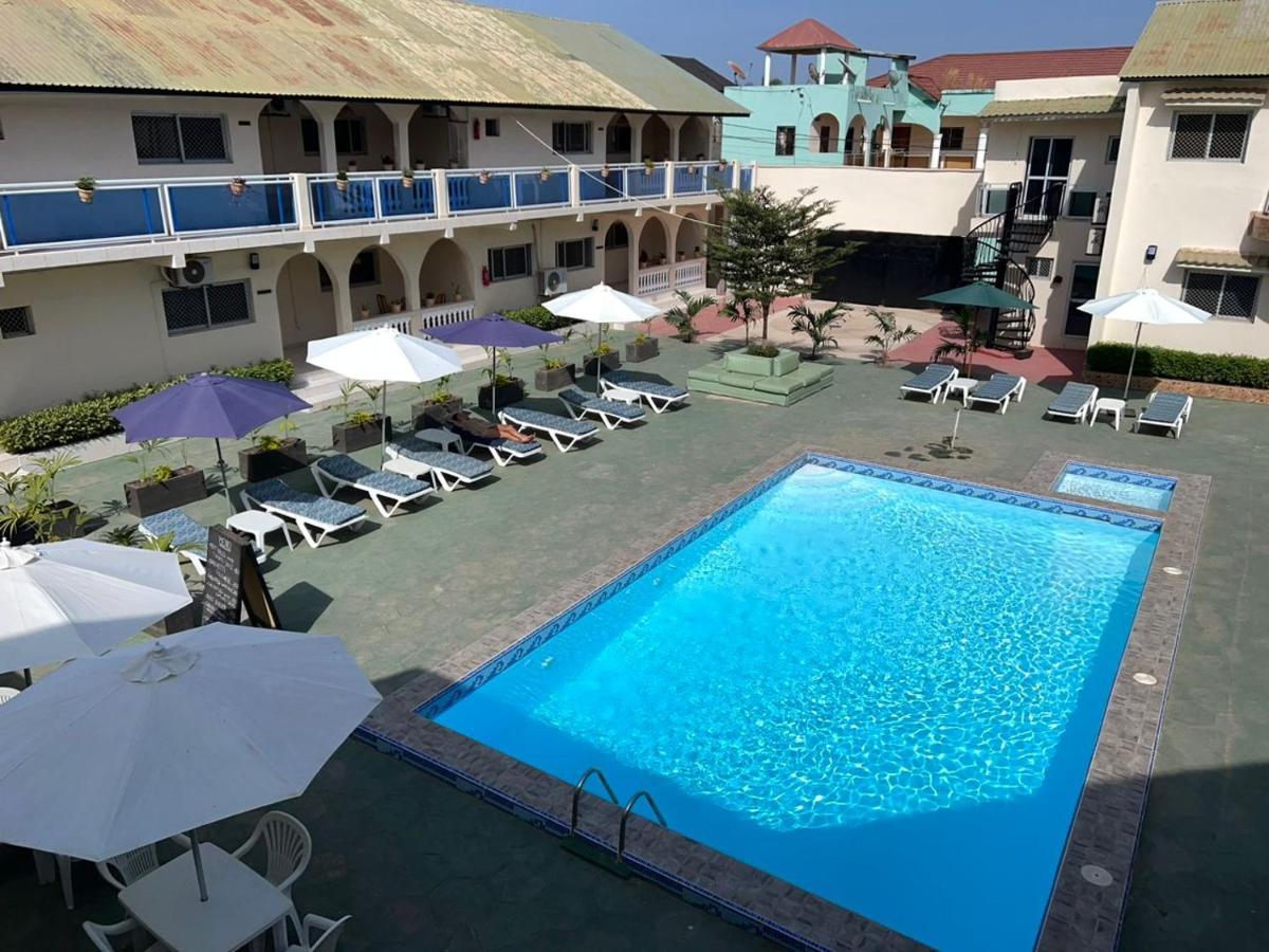 Tranquil Resort Hotel Brusubi Bagian luar foto
