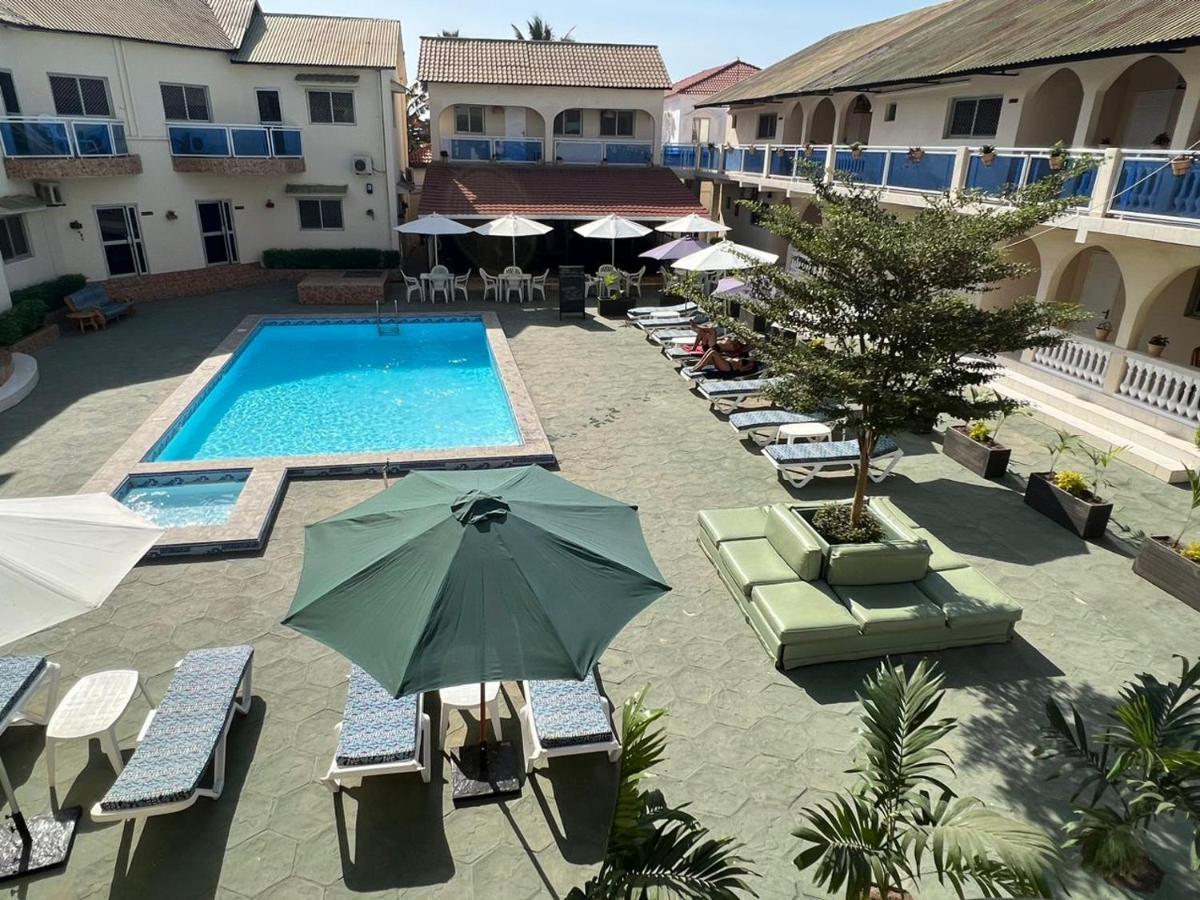 Tranquil Resort Hotel Brusubi Bagian luar foto