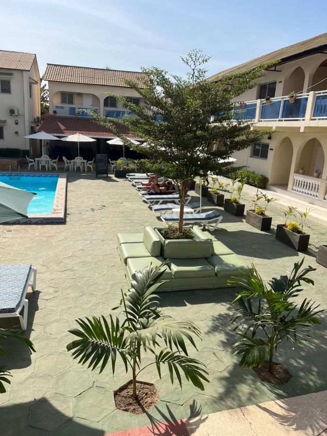 Tranquil Resort Hotel Brusubi Bagian luar foto